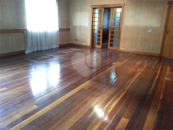 Foto REO1068701