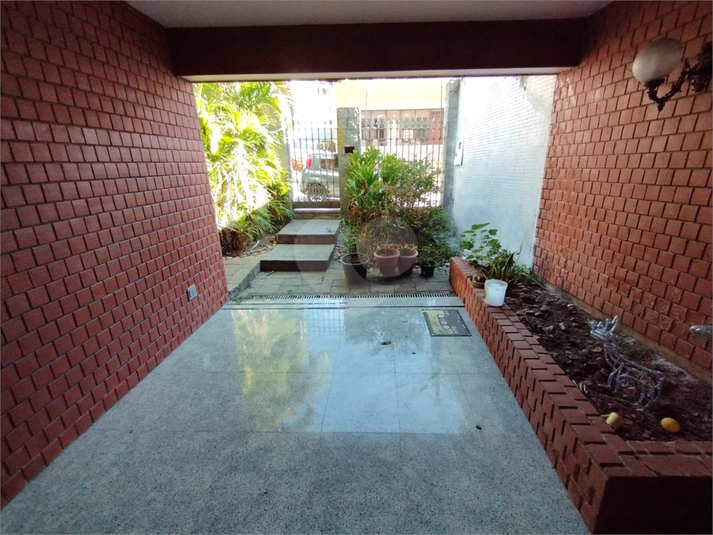 Foto REO1068701