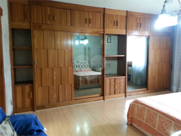 Foto REO1068701