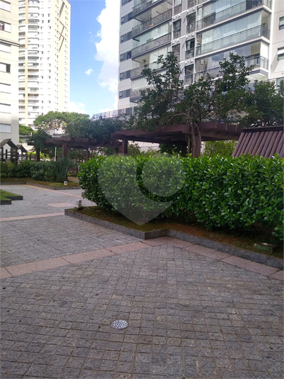 Foto REO1069001