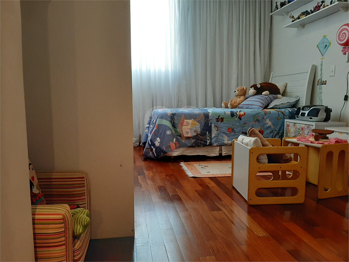 Foto REO1069027