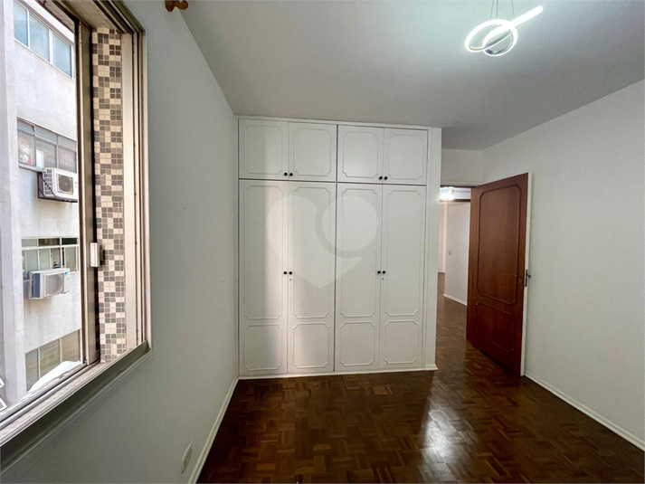Foto REO1069300