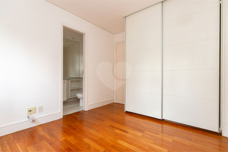 Foto REO1069740