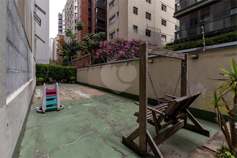 Foto REO1070636