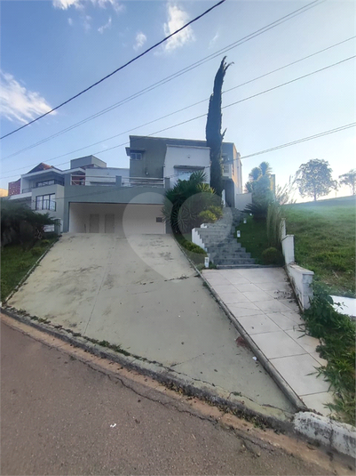 Foto REO1070676