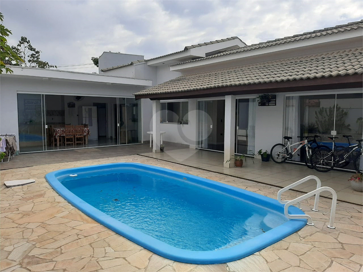 Foto REO1070698