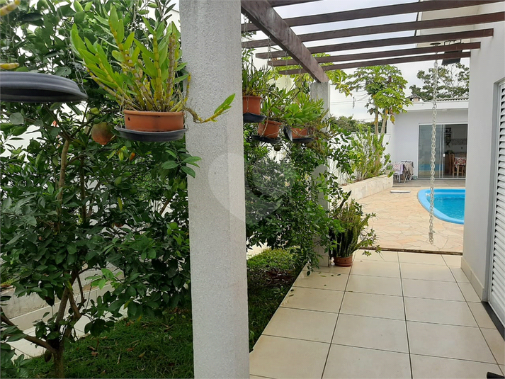 Foto REO1070698