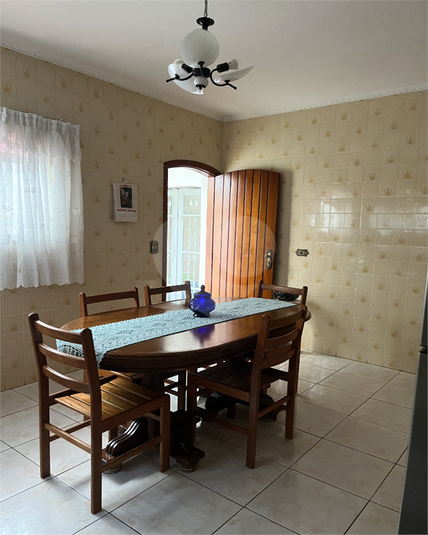 Foto REO1070799