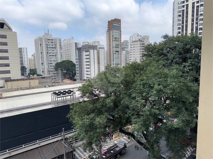 Foto REO1070946