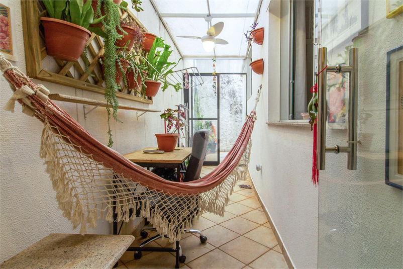 Foto REO1071800