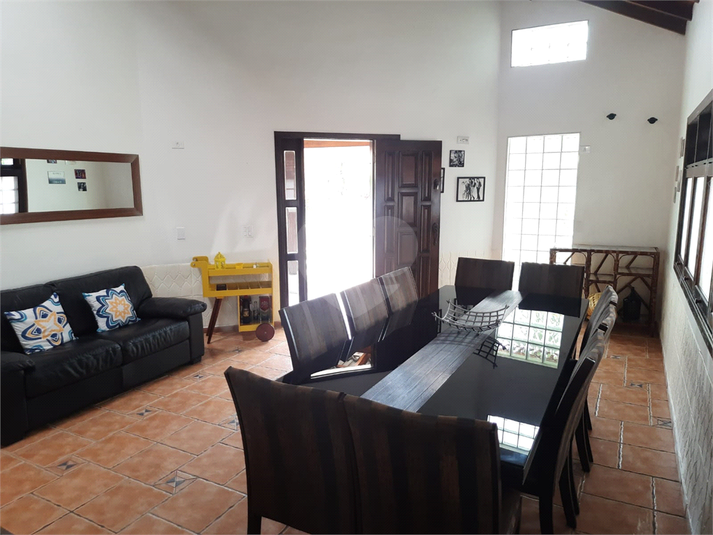 Foto REO1072086