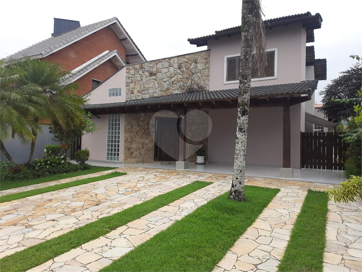 Foto REO1072086