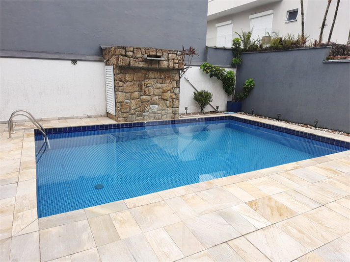 Foto REO1072086