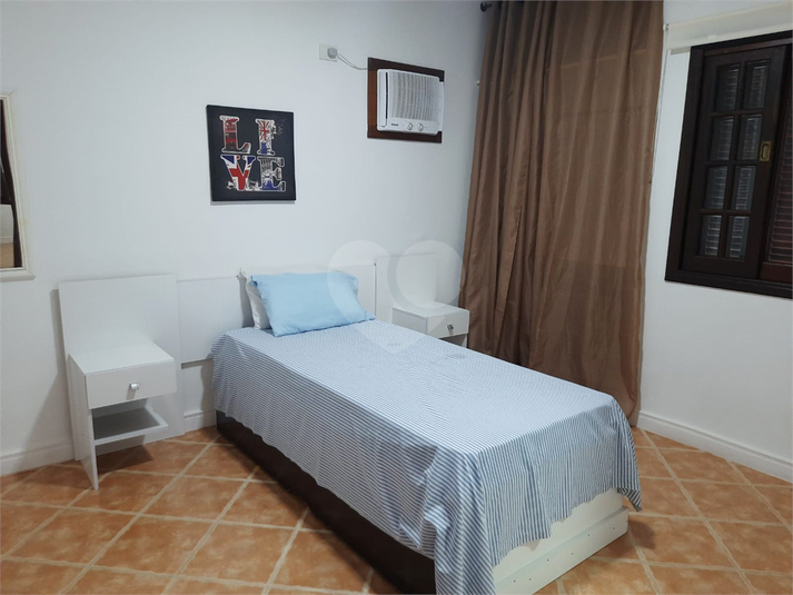 Foto REO1072086