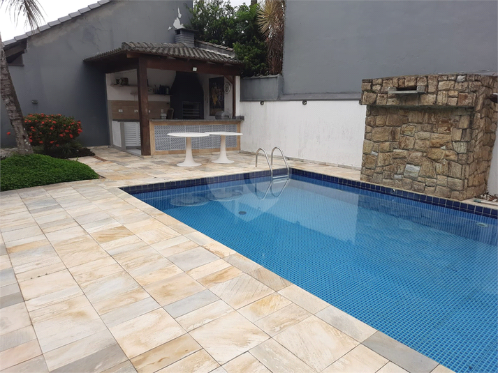 Foto REO1072086