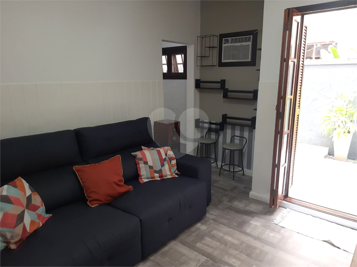 Foto REO1072086