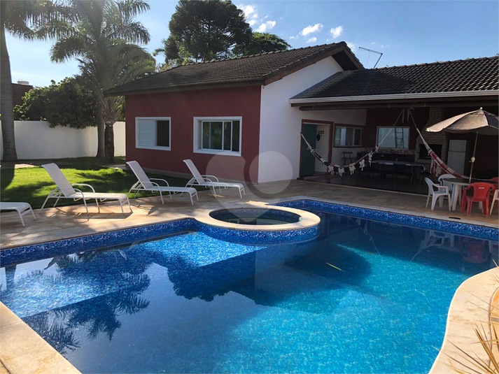 Foto REO1072166