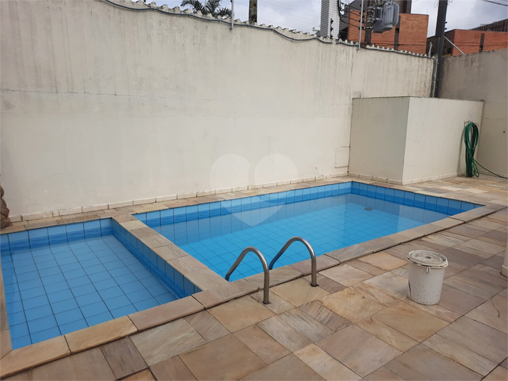 Foto REO1072199