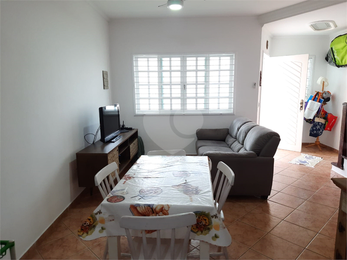 Foto REO1072199