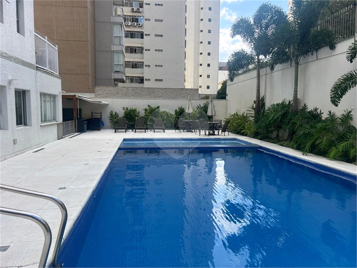 Foto REO1072220