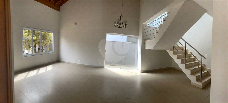Foto REO1072446