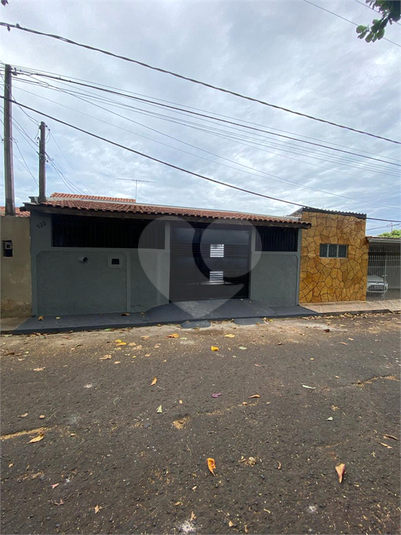 Foto REO1072680