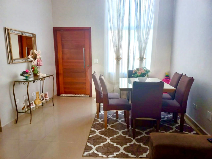 Foto REO1072806