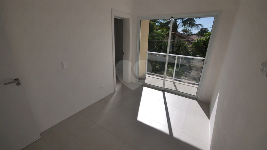 Foto REO1072892