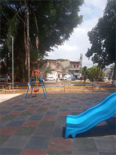 Foto REO1073011