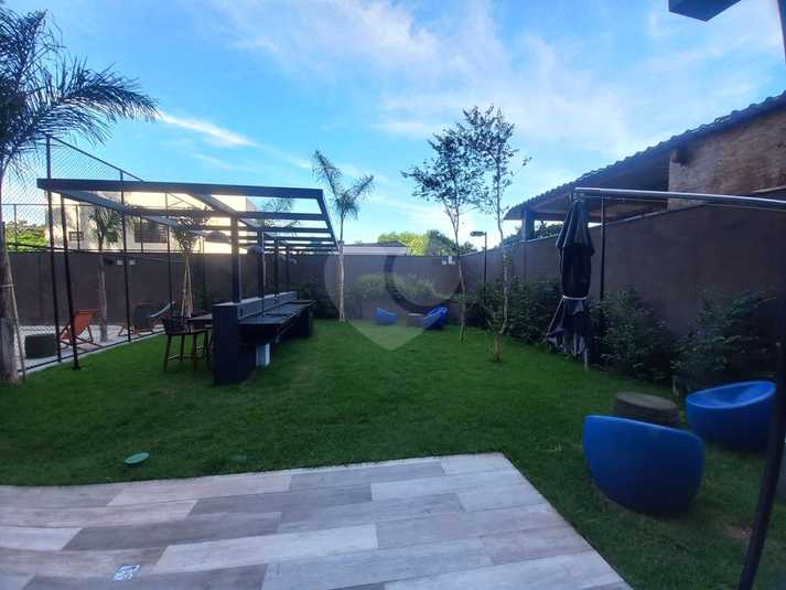 Foto REO1073063