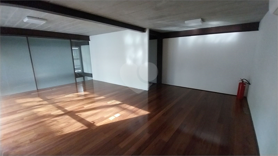 Foto REO1073183