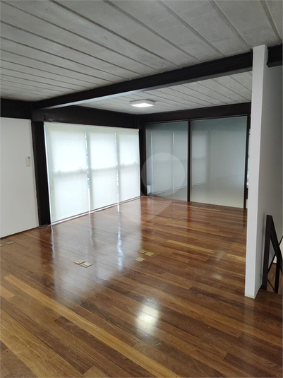 Foto REO1073186