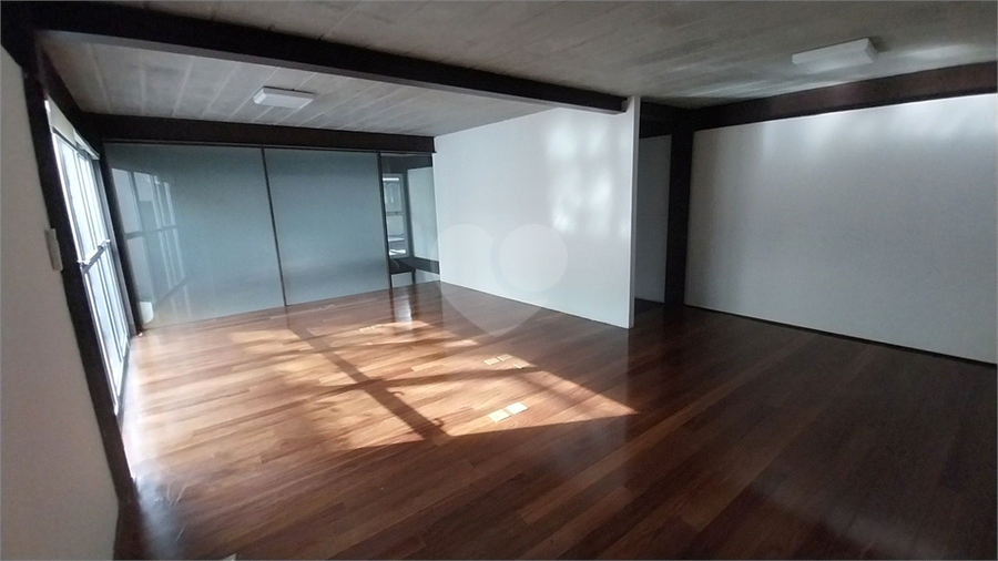 Foto REO1073186