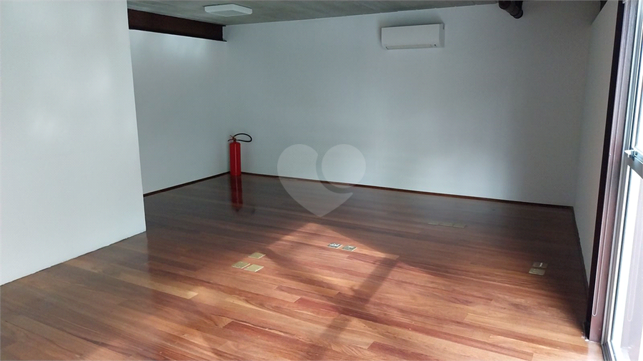 Foto REO1073186