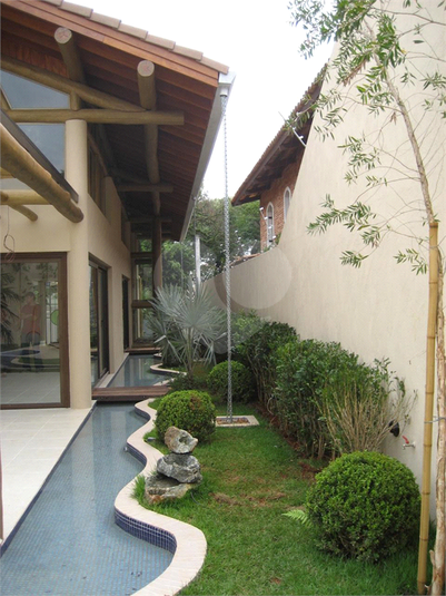 Foto REO1073267