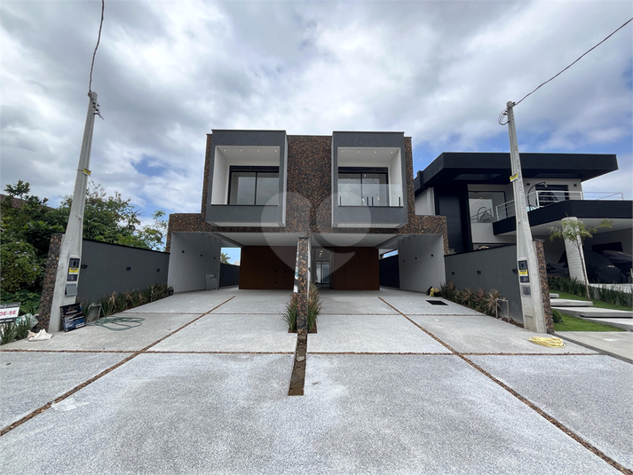Foto REO1073432
