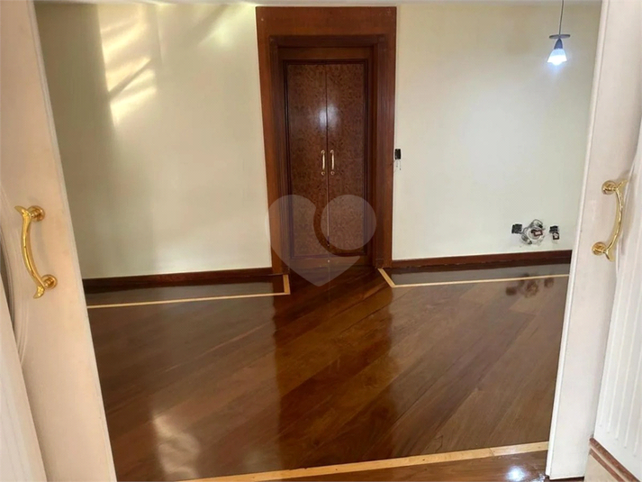 Foto REO1073509