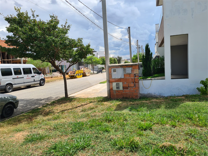 Foto REO1073641