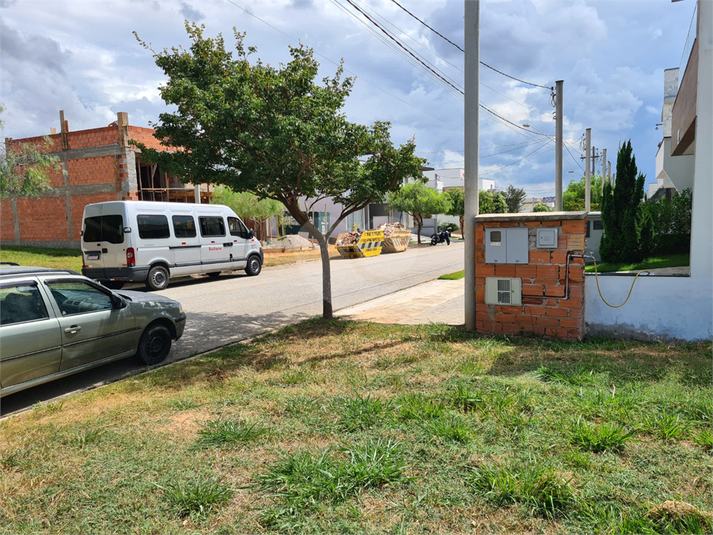 Foto REO1073641