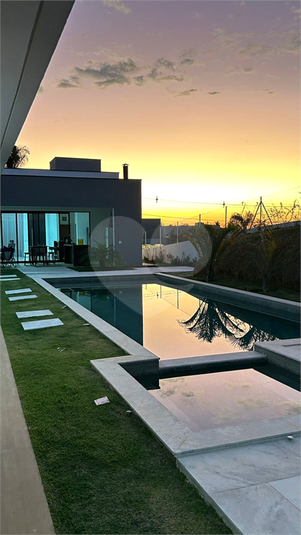 Foto REO1073667