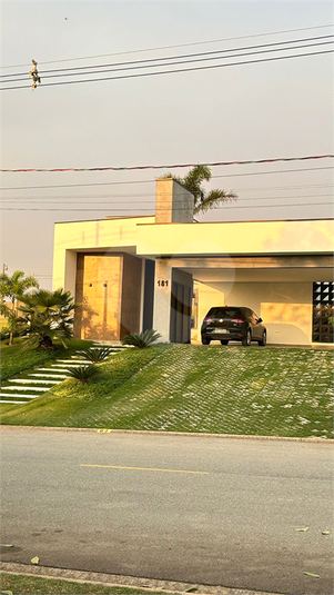 Foto REO1073667