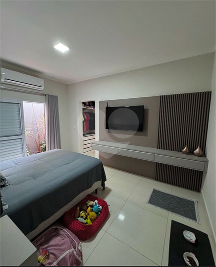 Foto REO1073677