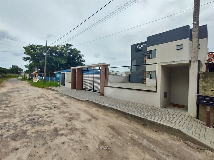 Foto REO1073887