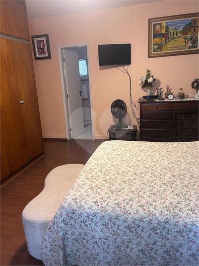 Foto REO1073927