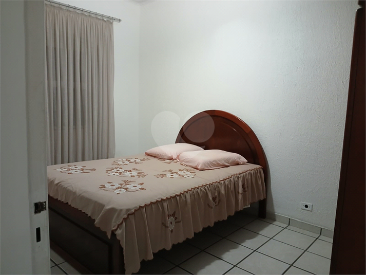 Foto REO1074088