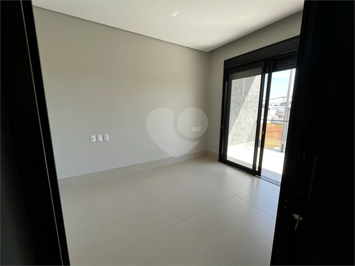 Foto REO1074149