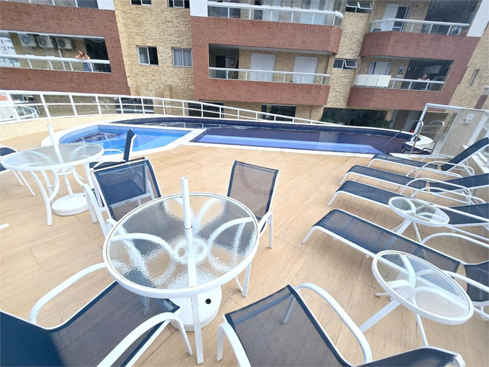Foto REO1074161
