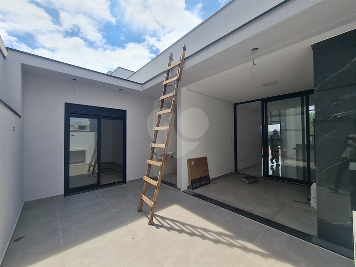 Foto REO1074169