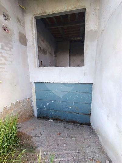 Entrada para o subsolo