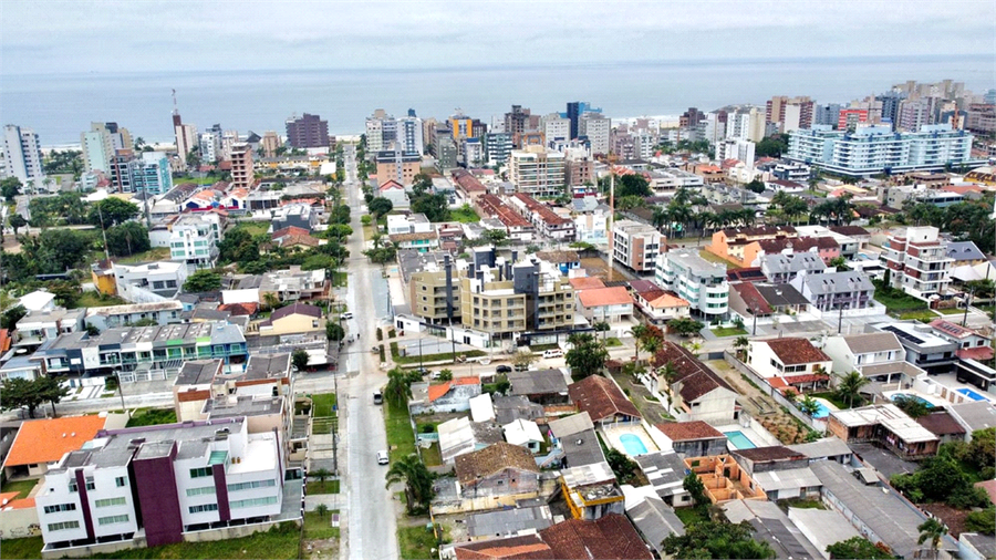 Foto REO1074220